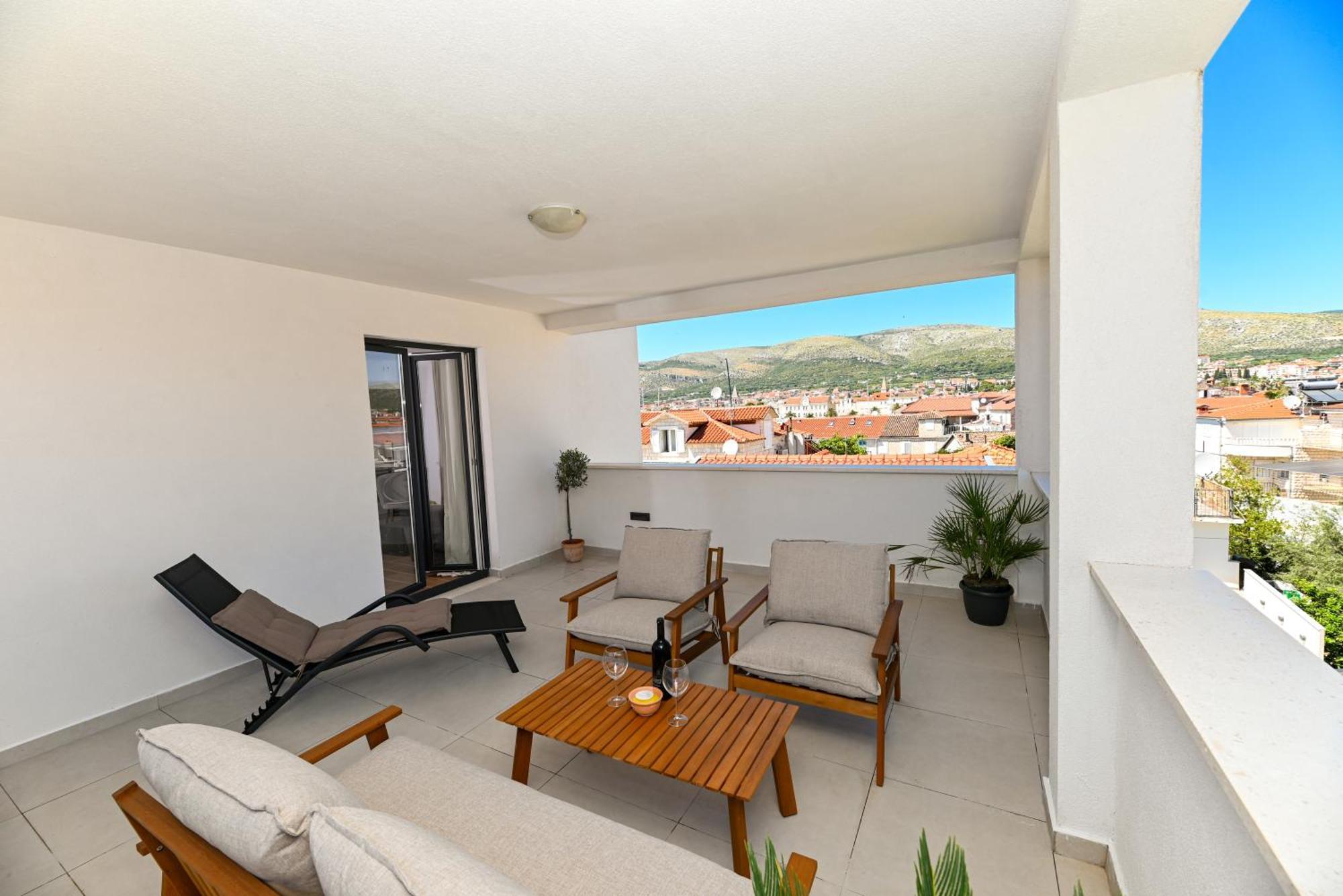Downtown Apartments Maar Τρογκίρ Εξωτερικό φωτογραφία